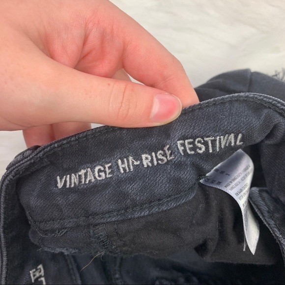 American Eagle Vintage High Rise Distressed Shorts - Picture 5 of 7